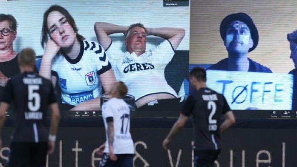 Fifa crowd noise and zoom calls How to create an Football BBC