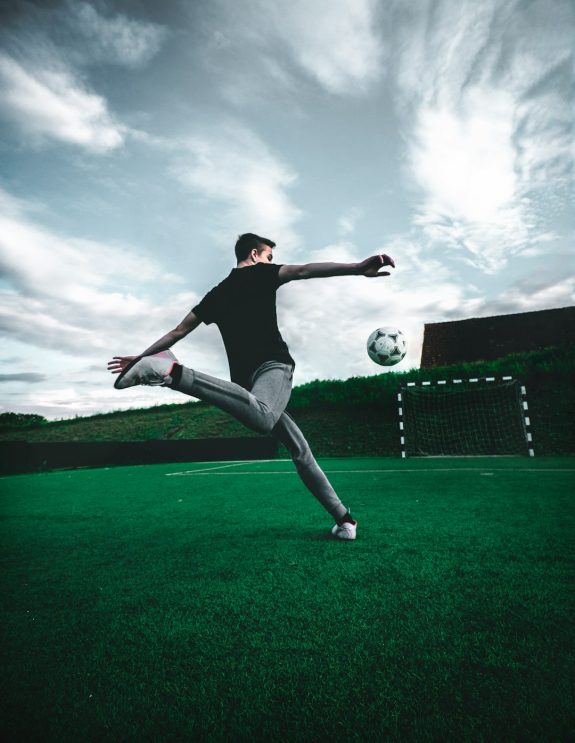 Why Injury Return Dates Change During Football Recovery